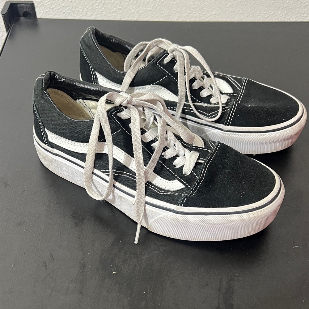 Black and White vans